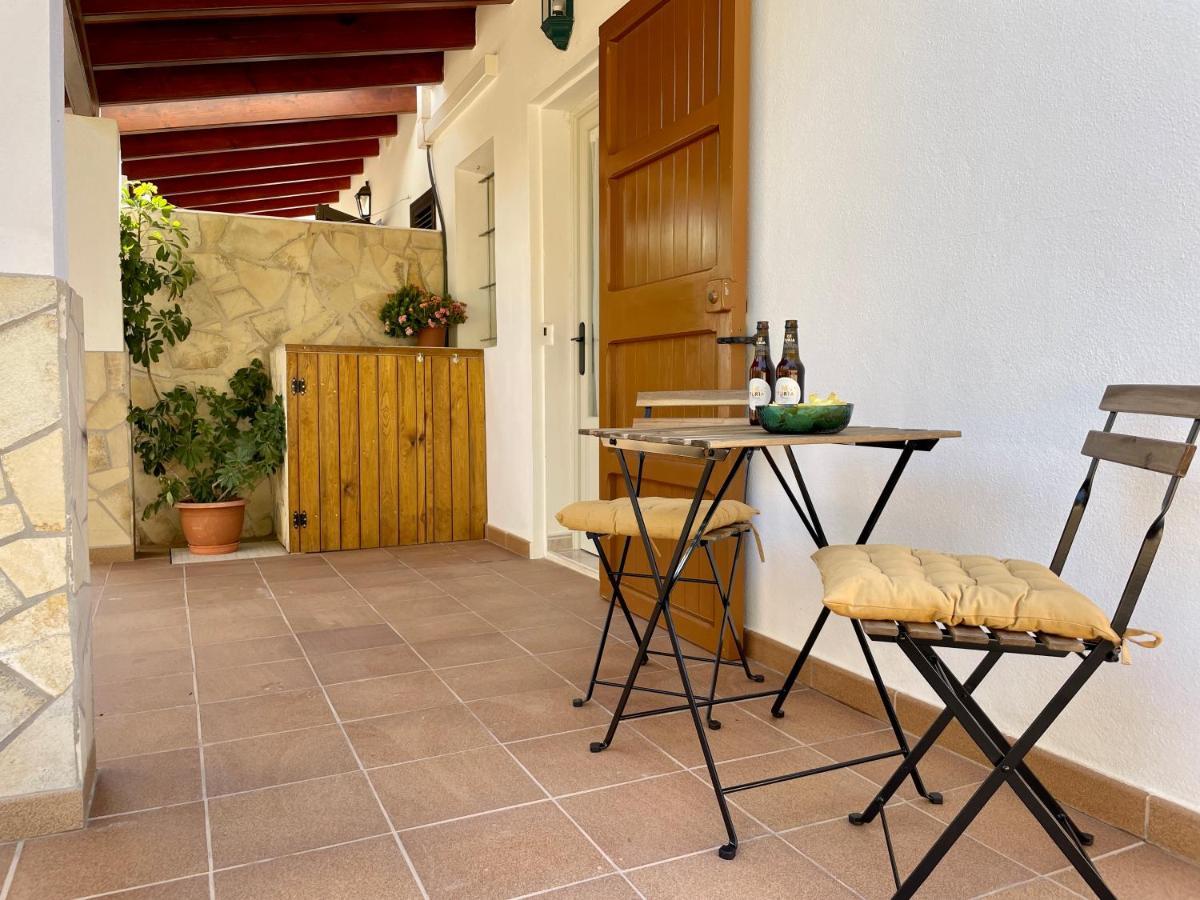 Apartamentos Carabela Playa Migjorn Bagian luar foto